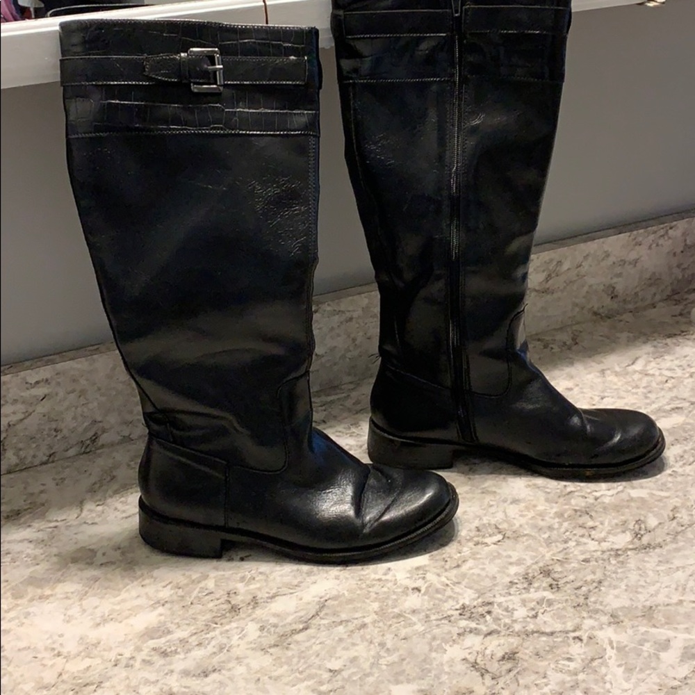 Boots - Picture 2 of 4